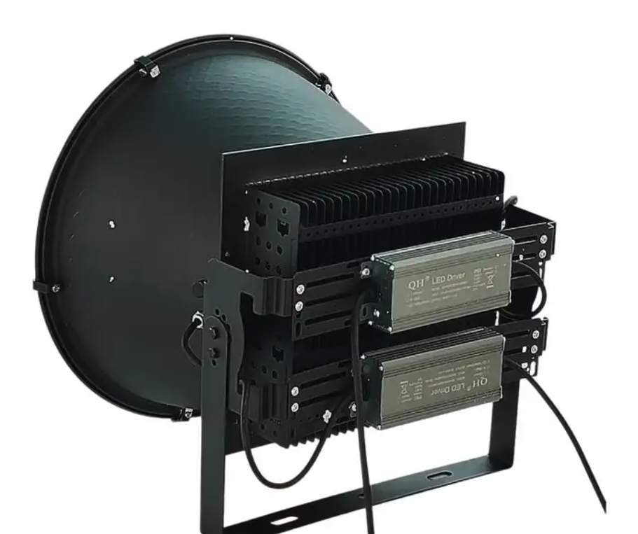 كشاف هنقر كشاف ملاعب كشافات هناقر كشافات ملاعب