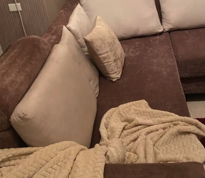 كنب فاخر ومودرن للبيع