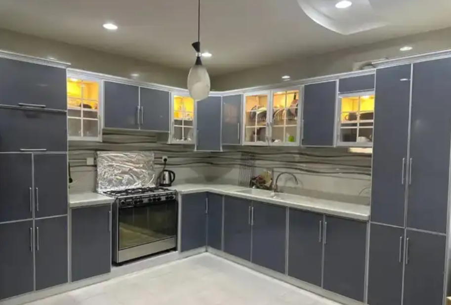 مطبخ نظيف للبيع