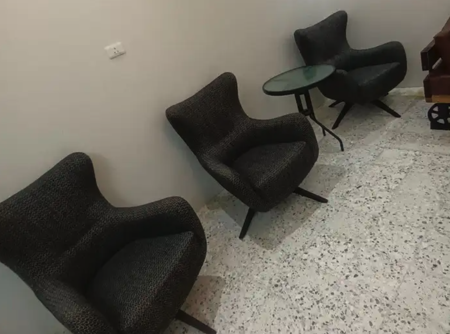 اغرض اثاث للبيع