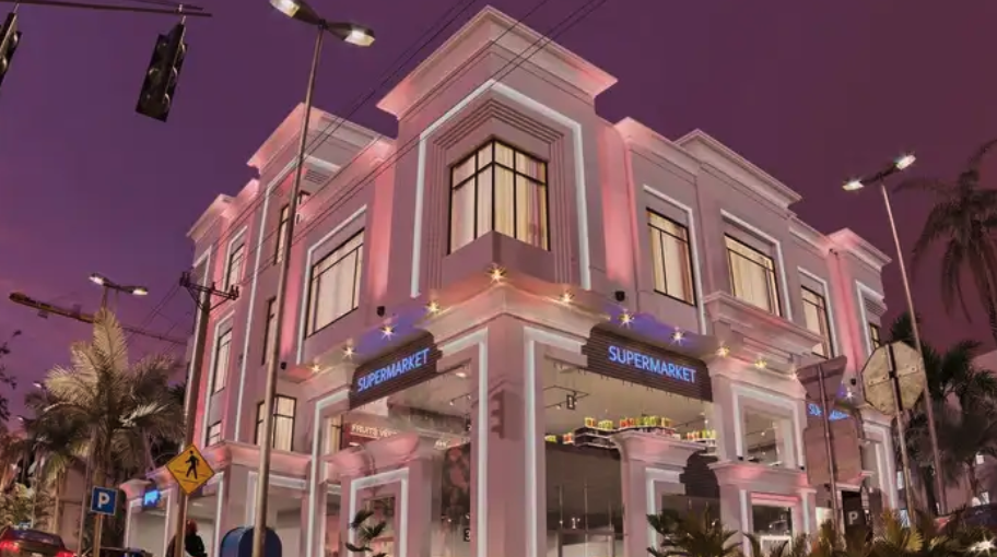 مهندس معماري وديكور بخبرة 4 سنوات في التصميم المعماري والداخ