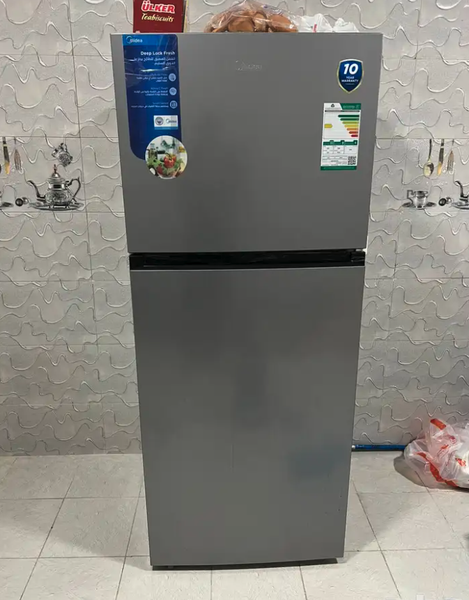 ثلاجه للبيع