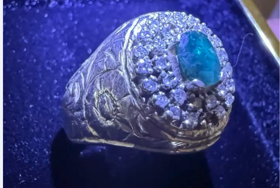 خاتم رجالي الماس وزمرد