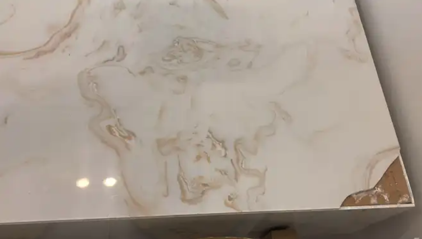 للبيع طاولات خدمة بديل رخام اخو الجديد طاولة و4 حبات خدمة