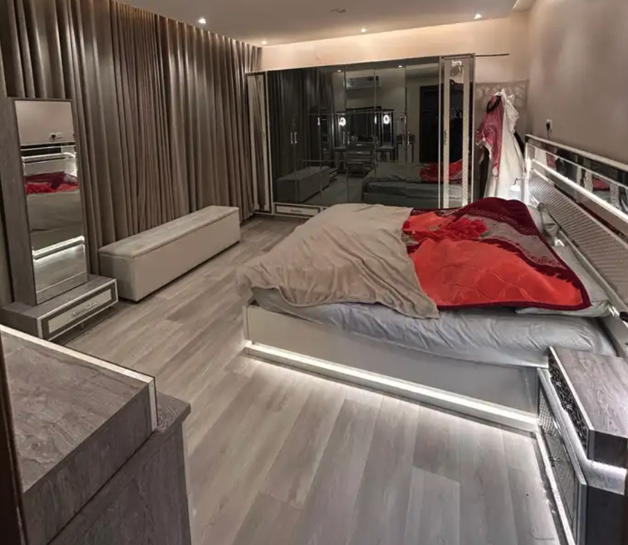 غرفة نوم كامله 8 قطع