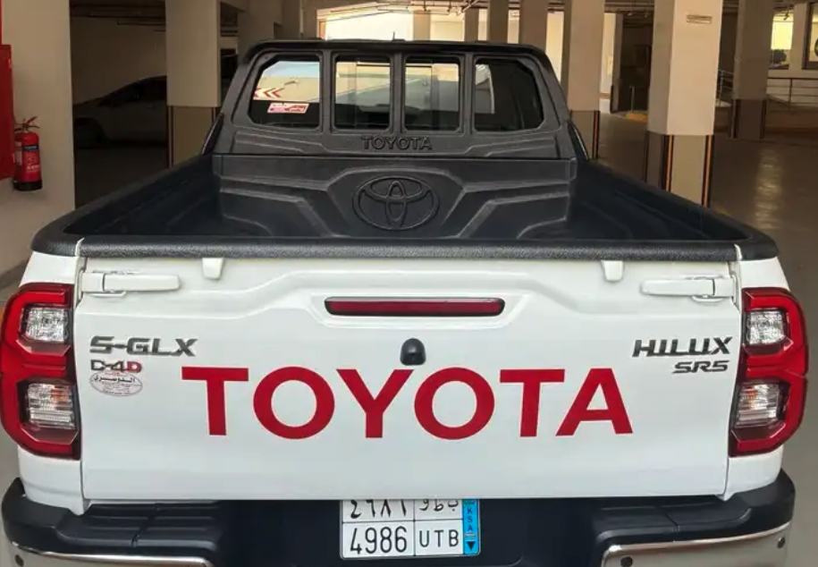 مزاد لمد 24 ساعه هايلكس دبل ديزل موديل 2024