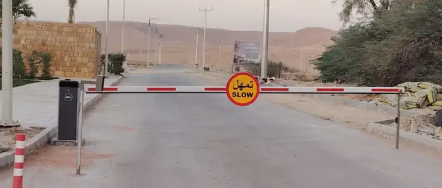 بوابة دخول سيارات بوابة مواقف سيارات