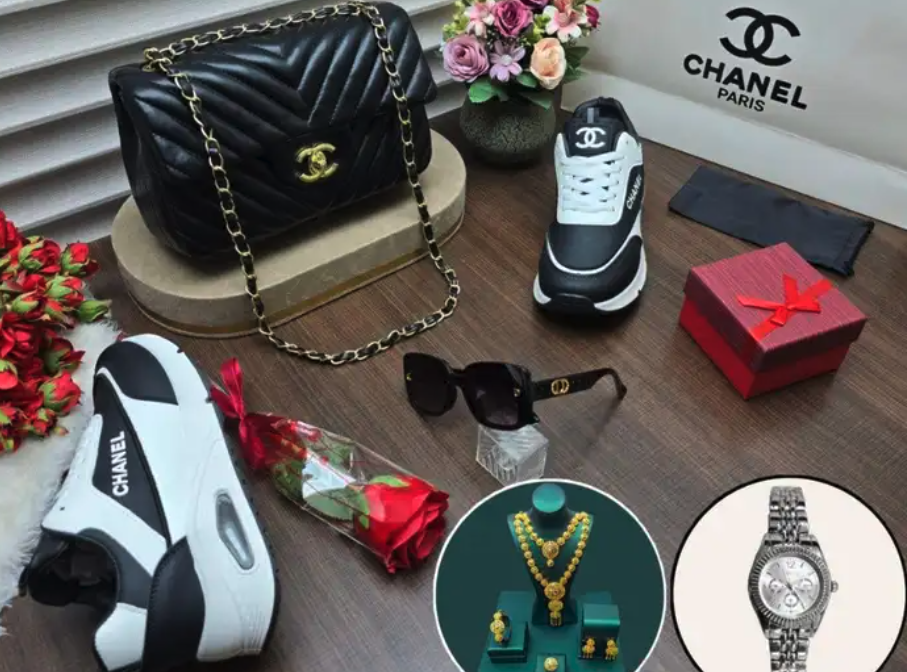 طقم هدايا نسائي شانيل شامل التوصيل والشحن