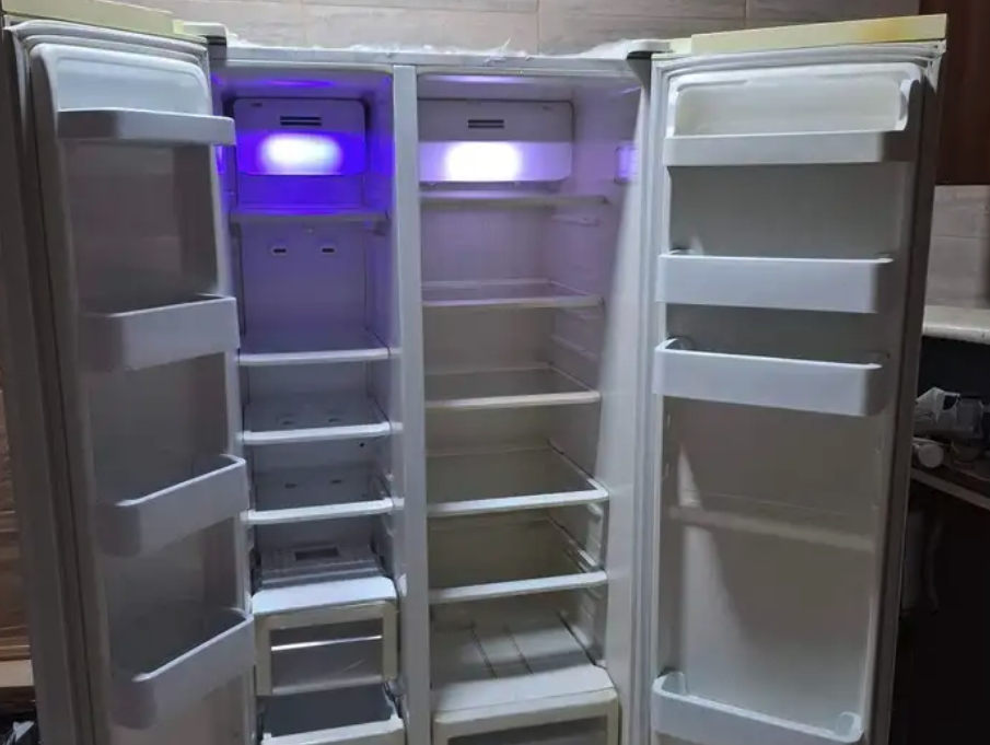 ثلاجة دولاب سامسونج وغسالة 7.5 كجم نظيفة العريض الصالحية