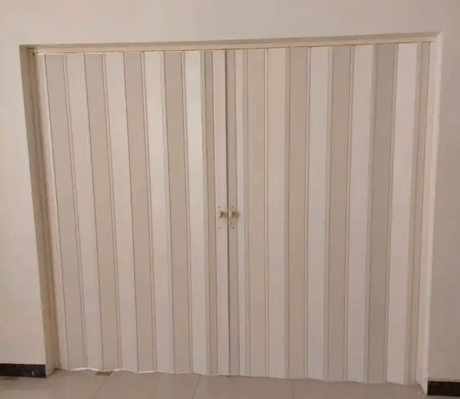 ابواب كرديون سحاب بلاستيك جلد كوري ايطالي باعبود للديكورات