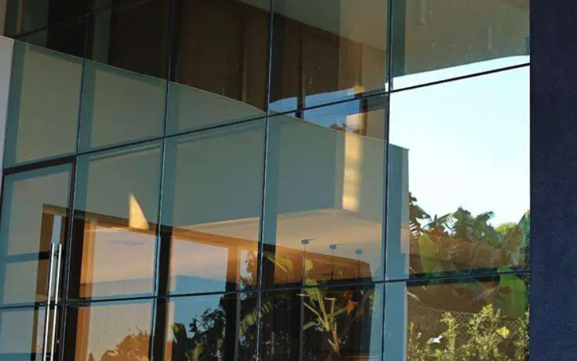 تركيب زجاج واجهات مقاولات تصاميم