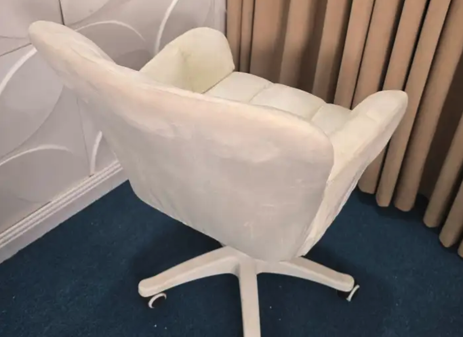 كرسي مكتبي صغير