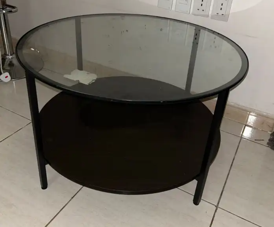 طاولة