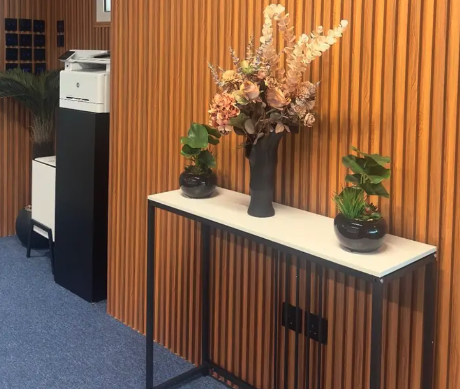 مكاتب مؤثثة للايجار الملقا ( سنوي شهري يومي )