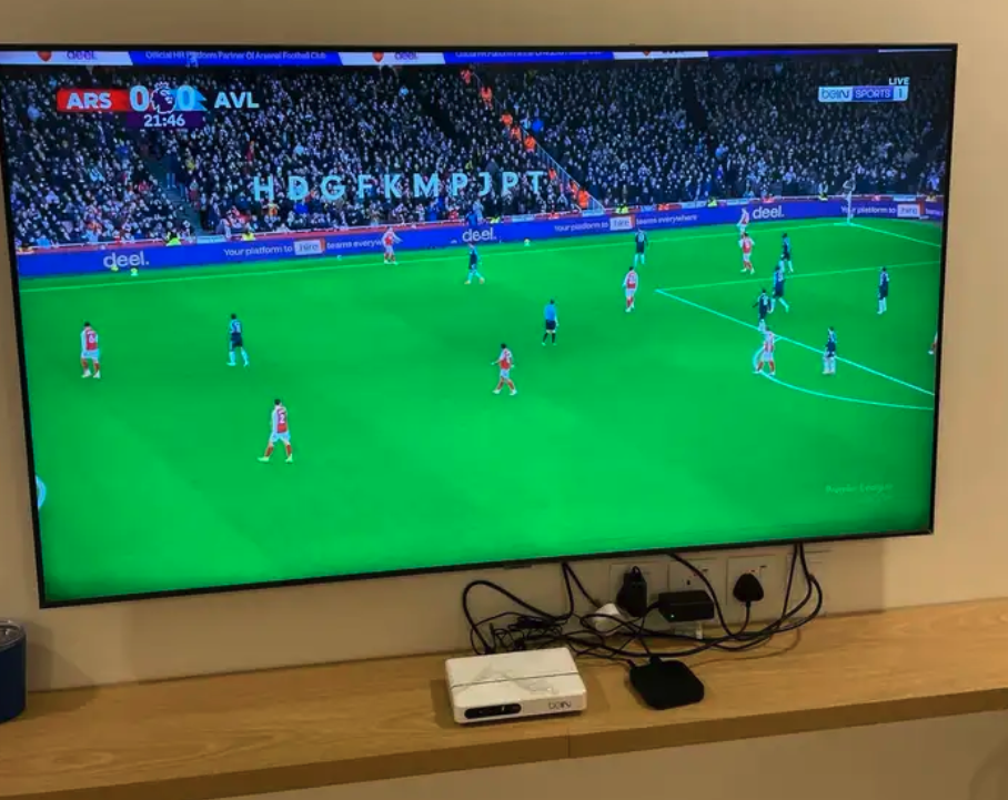 شاشة سامسونج 65 بوصه تقنية كرستال UHD 4K