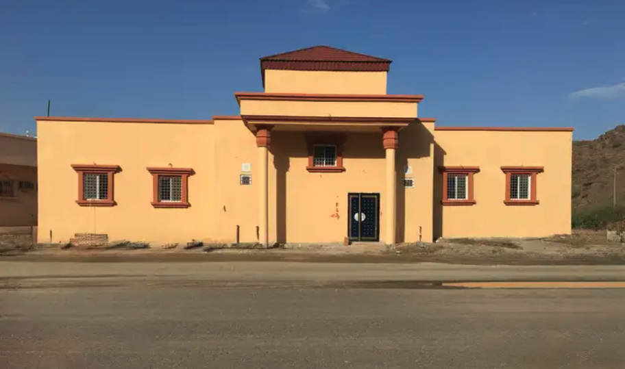 عمارة للبيع دور شقتين المخواة