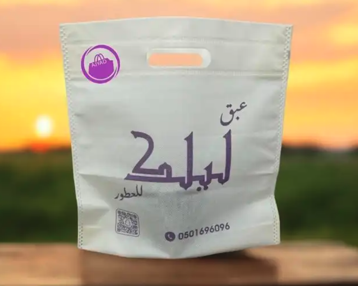 مطبوعات طباعة كروت فواتير بوكسات لوحات بنرات استكر