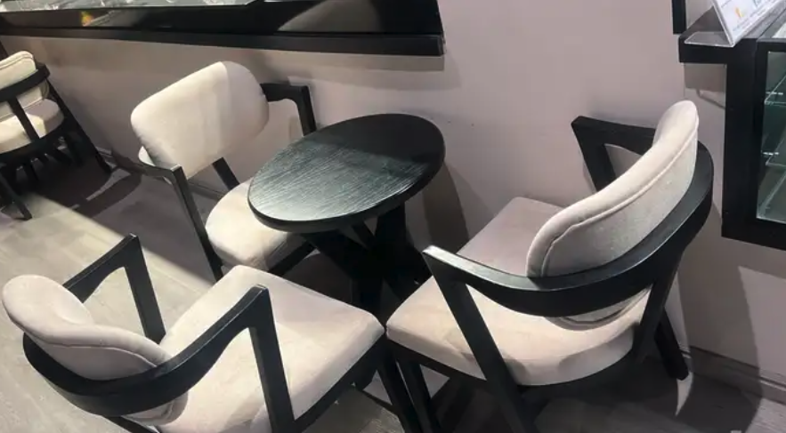 اثاث كوفي طاولات و كراسي للبيع