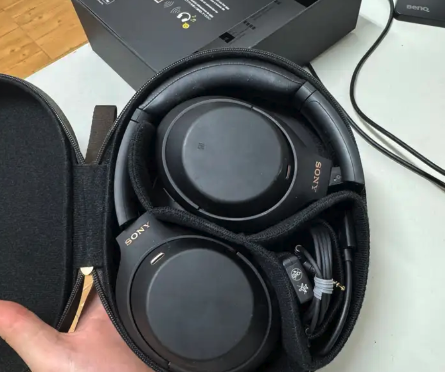 سماعة سوني WH-1000XM4