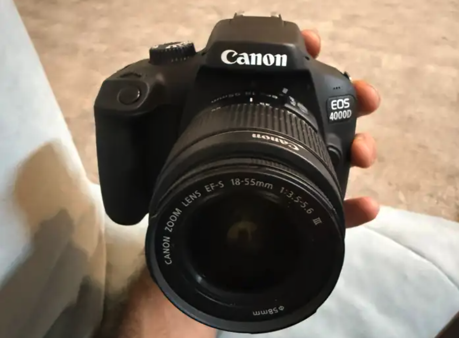 كاميرة كانون