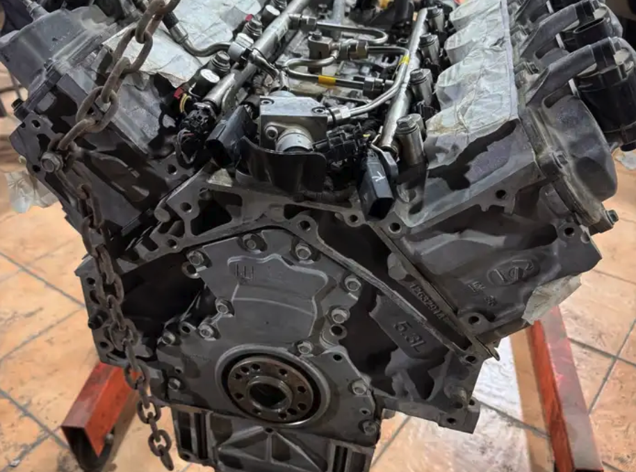 للبيع مكينة 5.3 LT