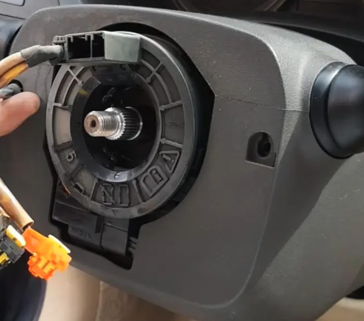 شريحة الأيرباق والبوري لسيارات تويوتا ولكزس ضمان 6 شهور