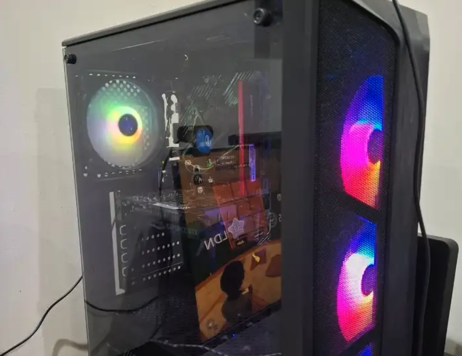 مزاد على كمبيوتر ألعاب يبدأ من 800 ريال فقط