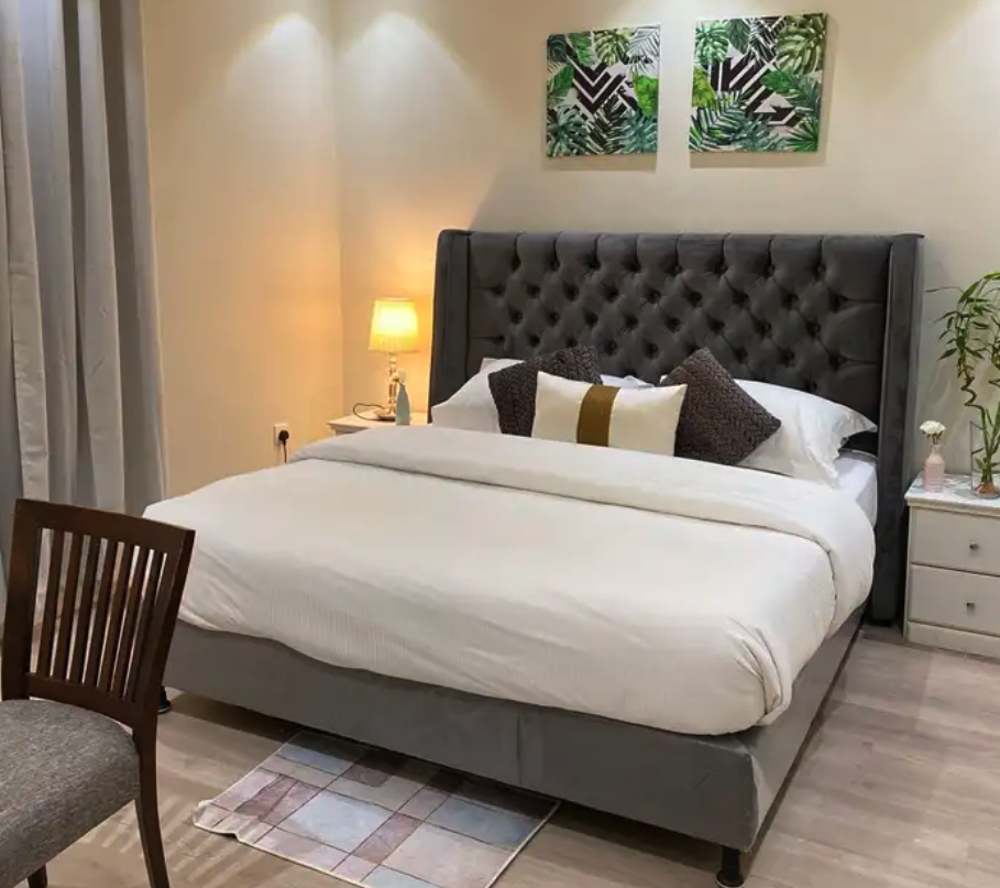 شقق اجار شهري 1 او 2 غرف نوم موقع مميز