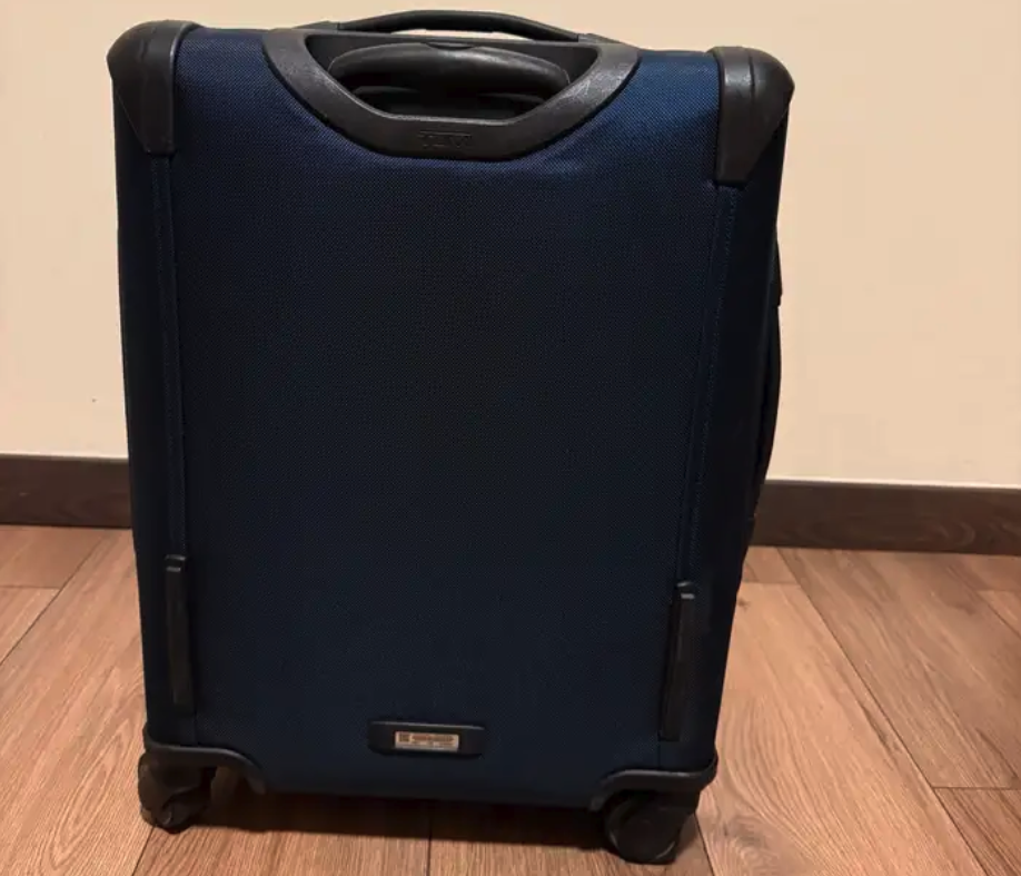 شنطة تومي Tumi bag