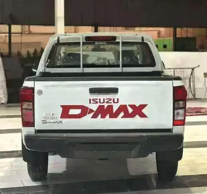 ايسوزو ديماكس غمارتين جير عادي ديزل موديل 2026