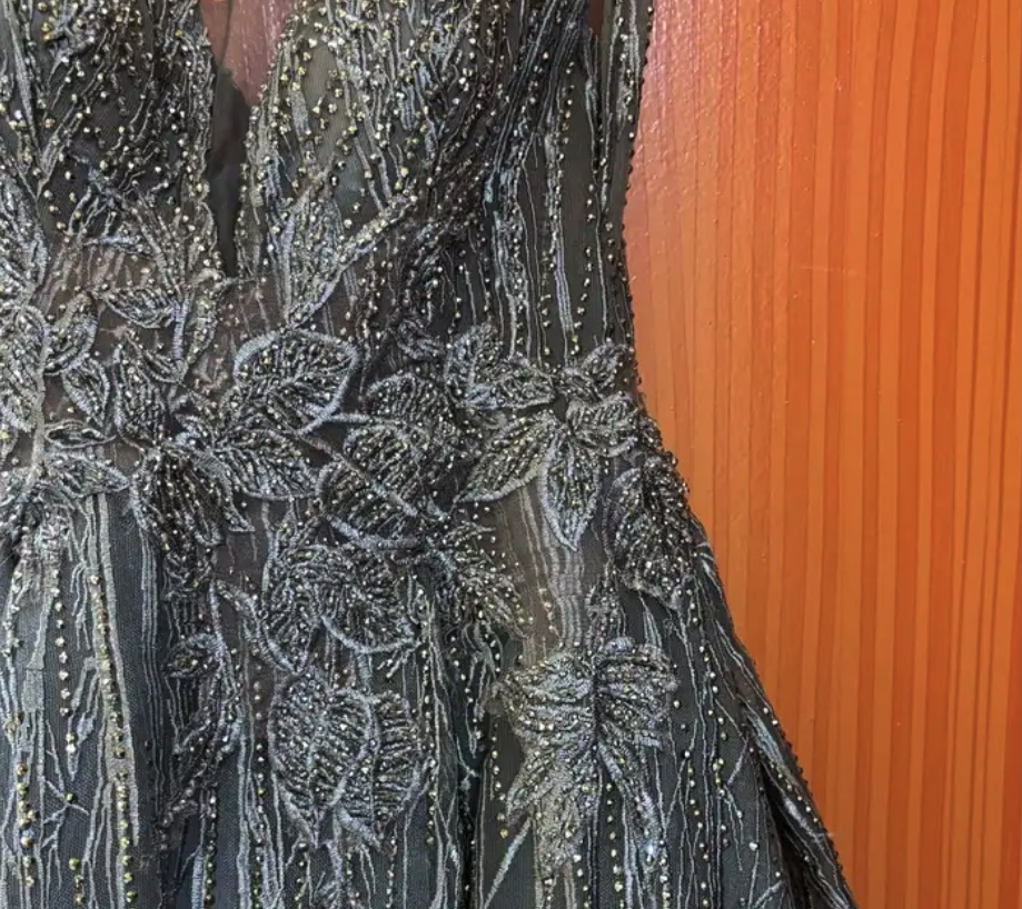 فستان سهرة فخم للبيع