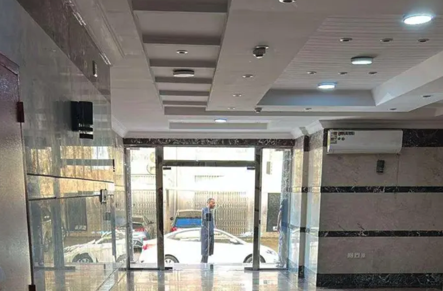 شقق للاجار السنوي بحي السلامة