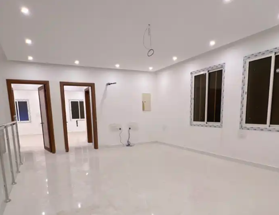 للبيع فله سكنيه - مساحة الارض 300 متر ( بناء شخصي )