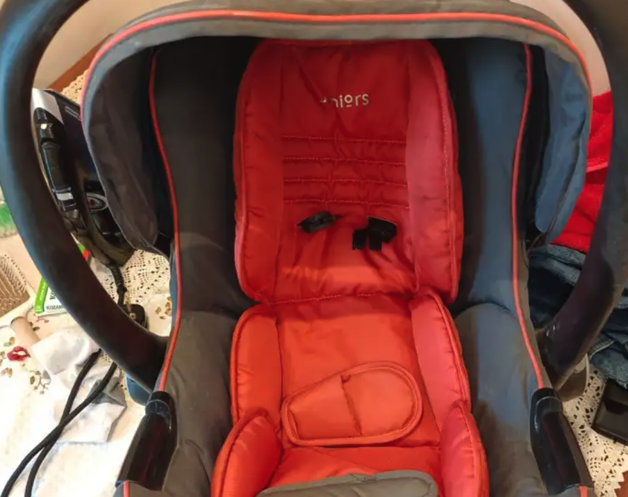 كرسي اطفال جونيور للبيع