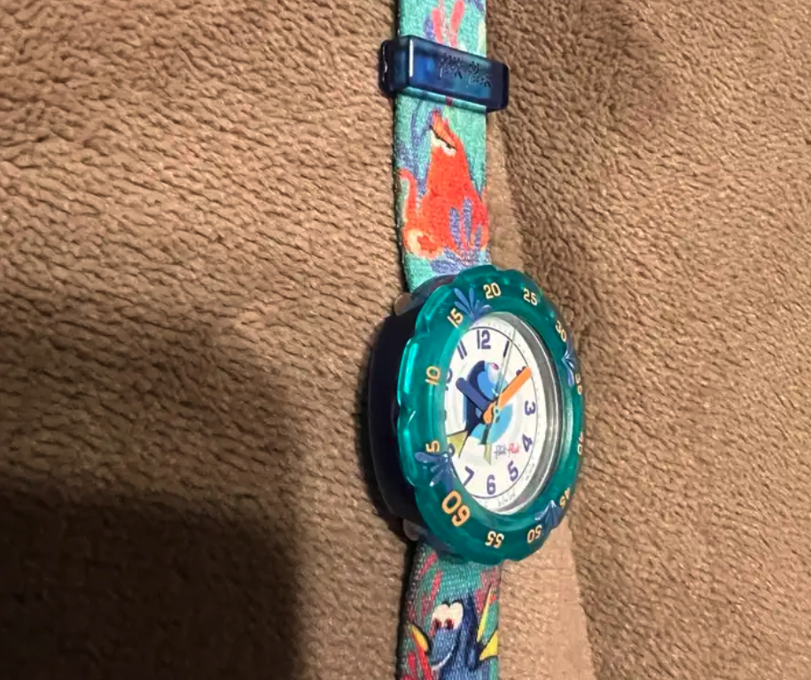 3 ساعات أطفال من سواتش (swatch )