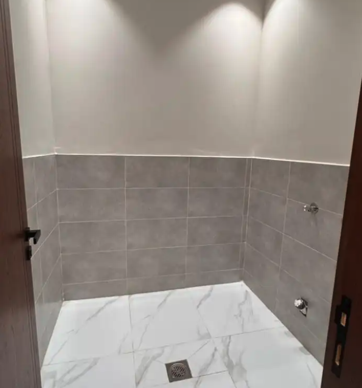 ادوار مكرره vip تشطيبات فاخره حي الرحاب