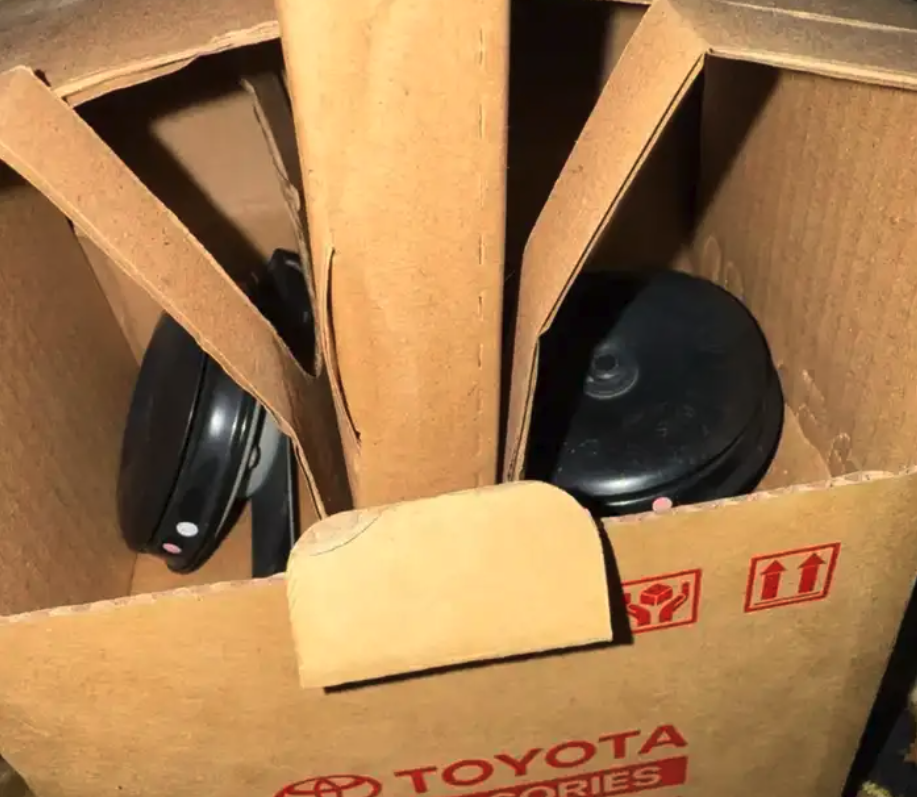 بواري تويوتا اصلي ياباني وعلى الشرط شبه جديده