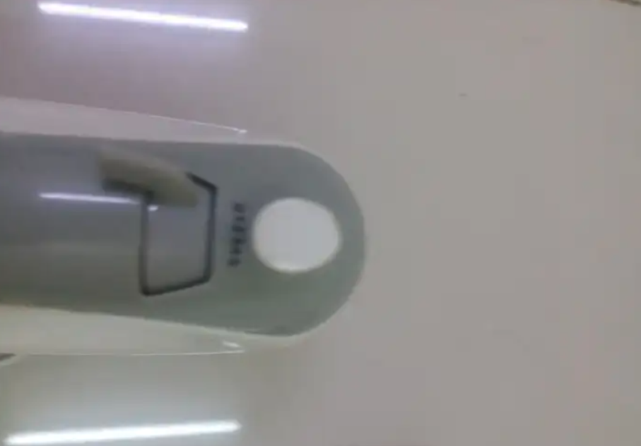 مضرب كهربائي جديد السيف