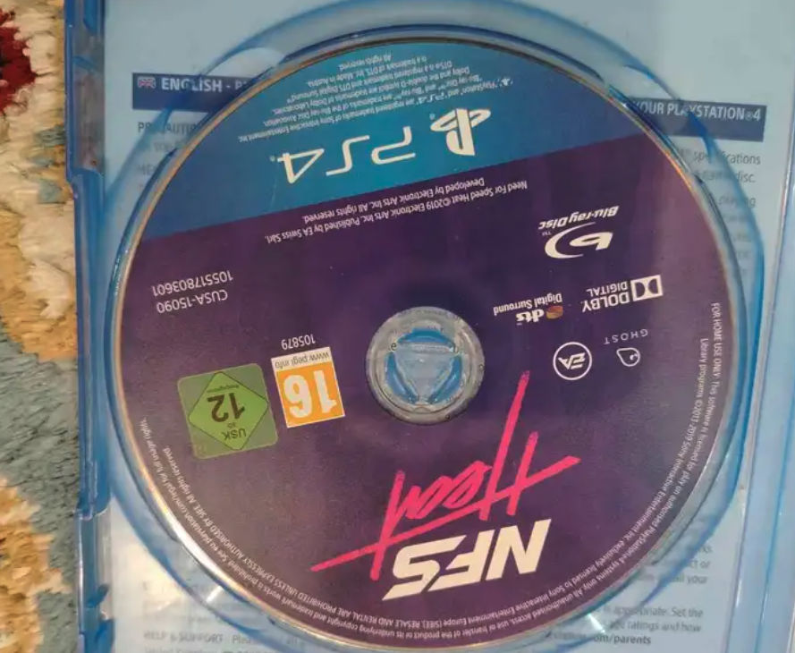 أشرطة سوني فور 4