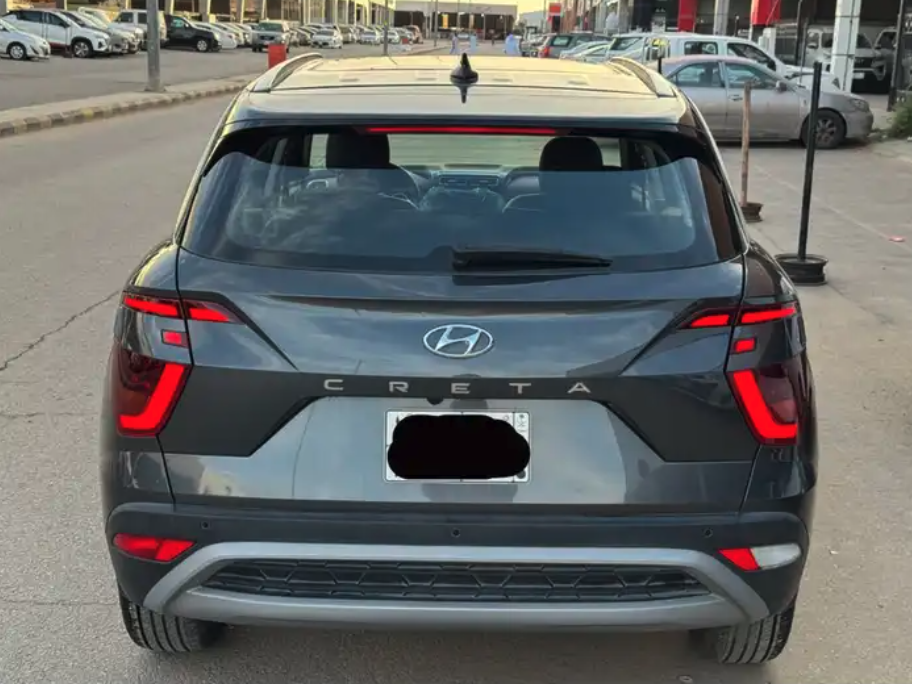 كريتا 2023 فل كامل عداد 3الاف فقط