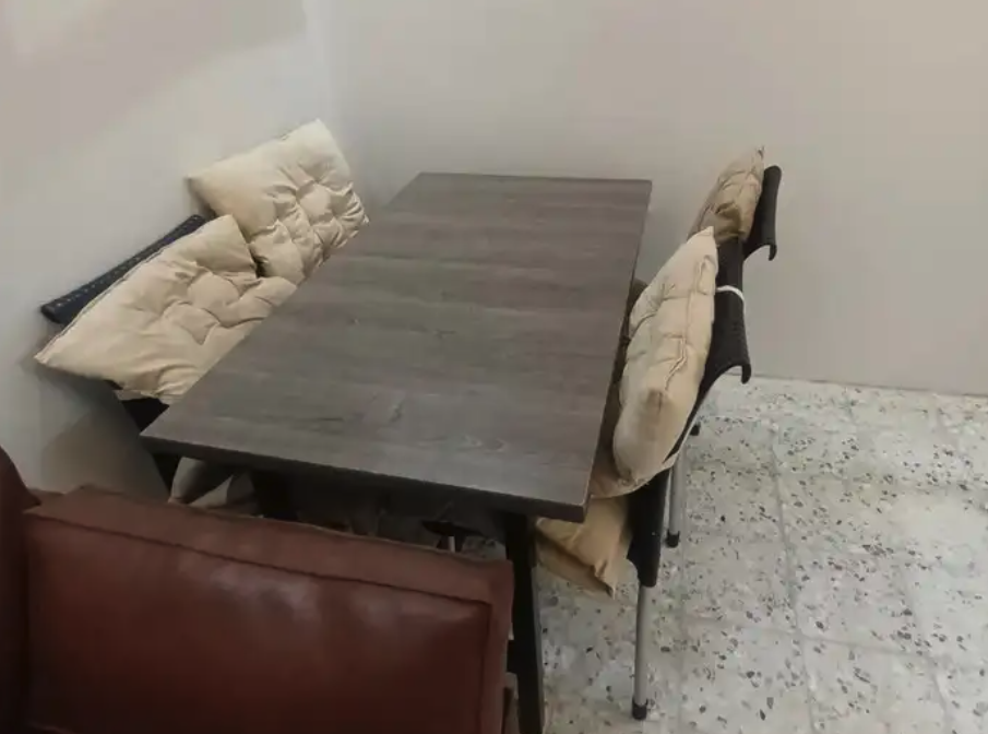 اغرض اثاث للبيع