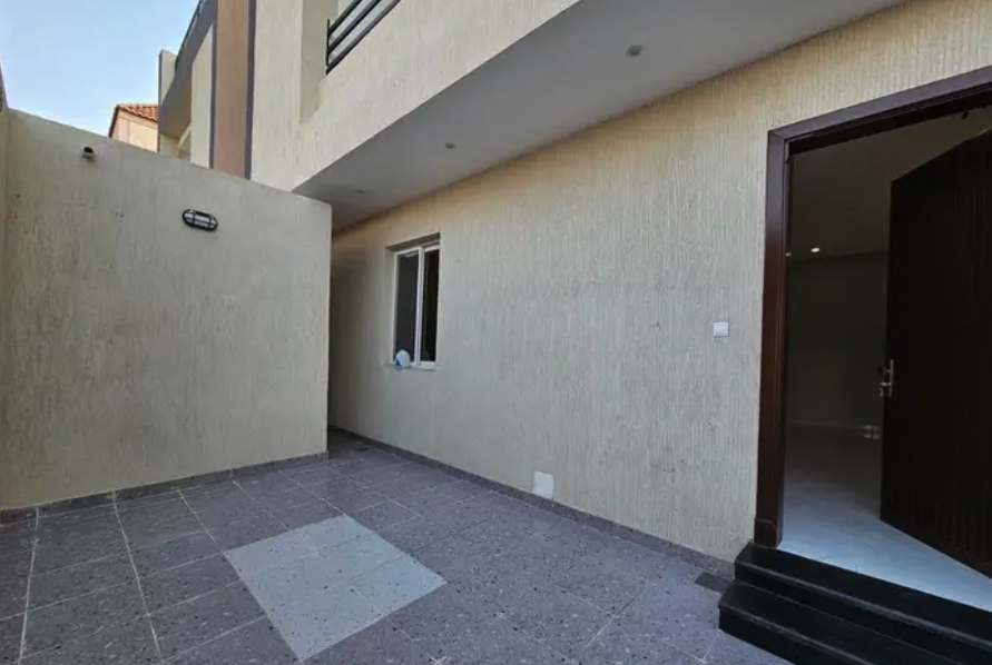 للبيع فيلا في ابحر الشمالية - الموقع حي الياقوت