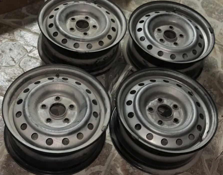 للبيع جنوط هايلكس دنقل وكاله