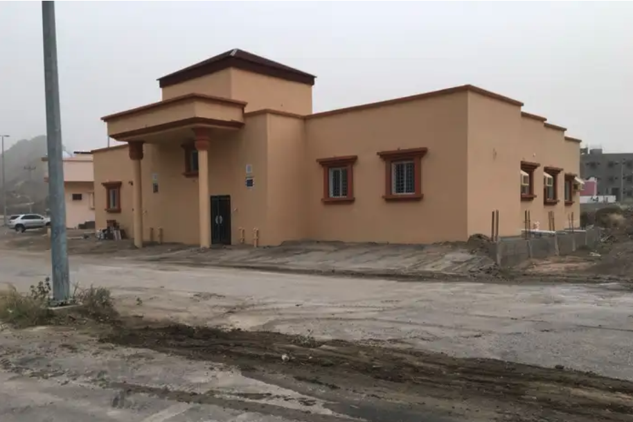 عمارة للبيع دور شقتين المخواة