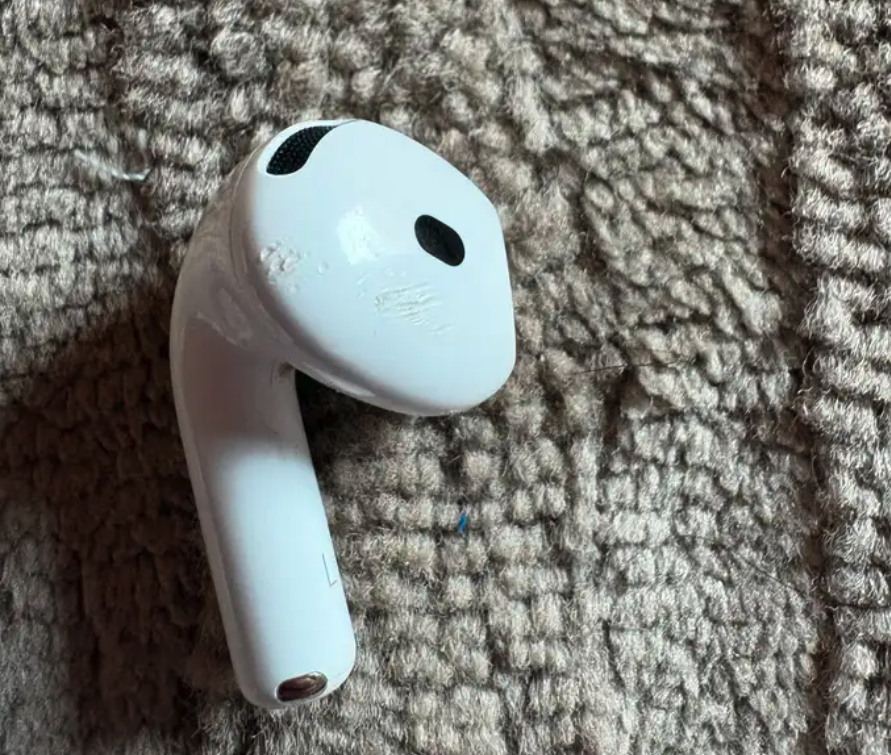 AirPods 4
