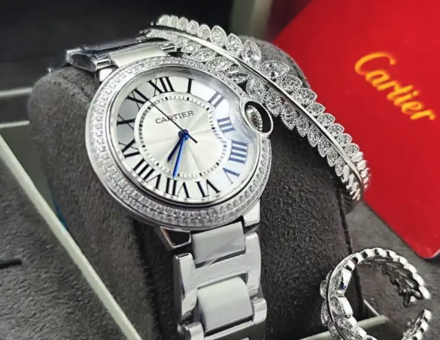 ساعه كارتير نسائي جوده عاليه