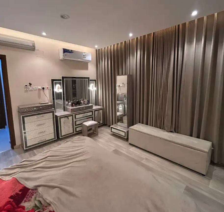 غرفة نوم كامله 8 قطع