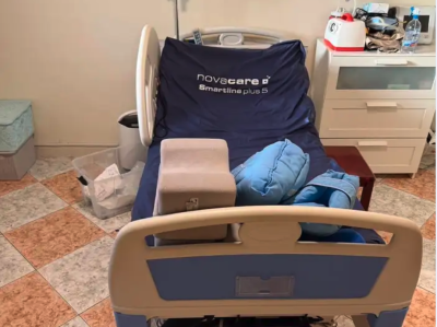 سرير طبي و مرتبة هوائية