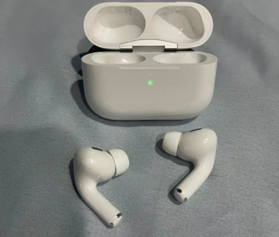 سماعة ابل AirPods Pro 2