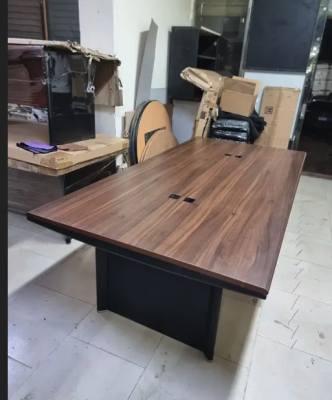 تشكيلة ممتازة من الاثاث المكتبى المستورد وتبدا الاسعار من 3000